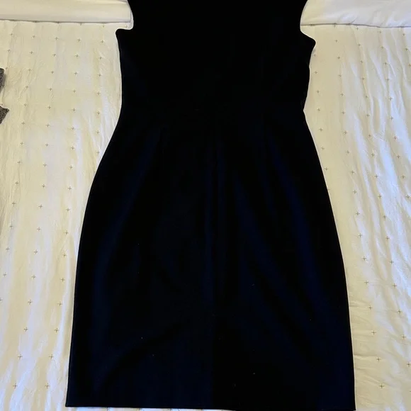 Calvin Klein Elegant Black Midi Dress - Picture 5 of 5